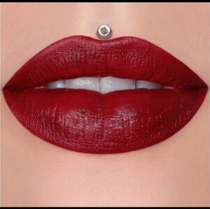 NWT Jeffree Star Velvet Trap Lipstick Designer Blood